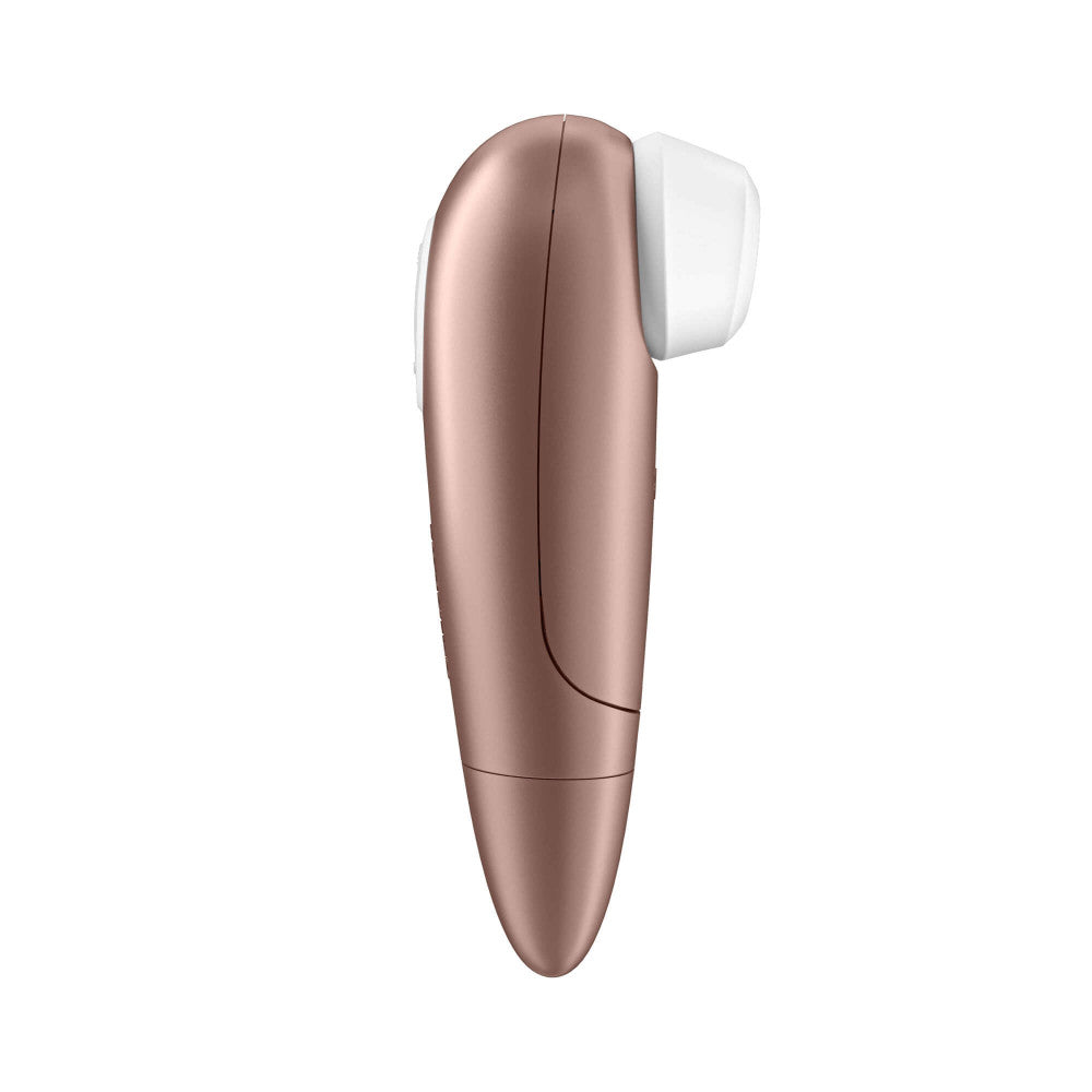 SATISFYER 1 NUMBER ONE - VÍZÁLLÓ LÉGHULLÁMOS CSIKLÓIZGATÓ (BARNA)